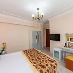 Stone Old Hotell 3*