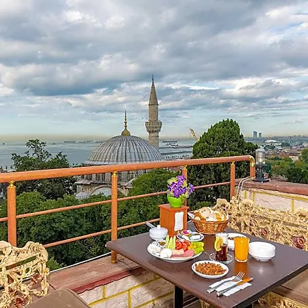 Stone Old Hotel 3*
