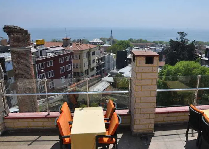 Отель Stone Old