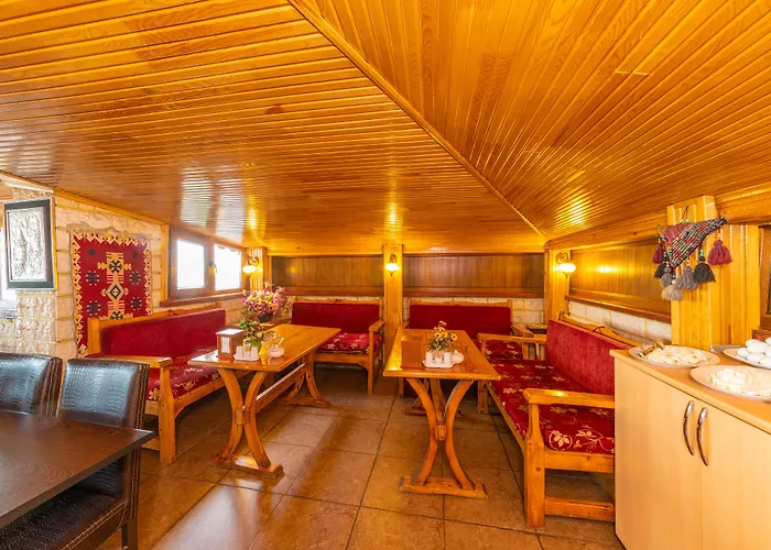 Stone Old Отель