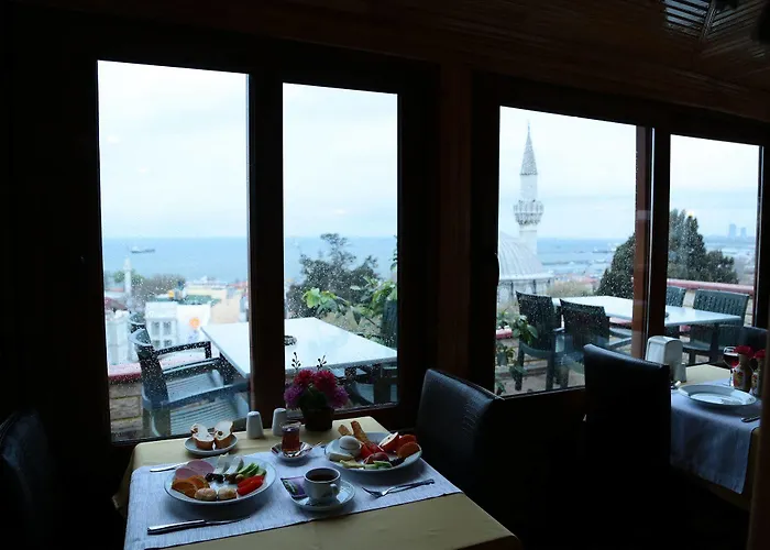 Stone Old Отель